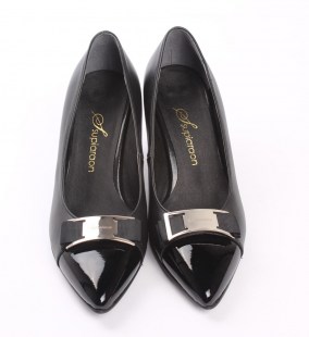 black-shoe-589195
